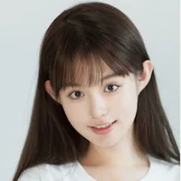 短劇演員崔曉萱頭像