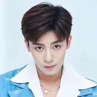 Ding Jing Yi profile photo