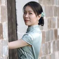 短劇演員馮妍頭像