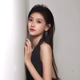 He Yan as Qin Mu Ran profile photo
