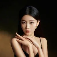 短劇演員胡菲凡頭像