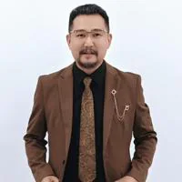 短劇演員華少頭像