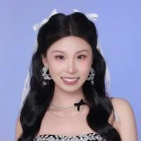 短劇演員姜瀅月頭像