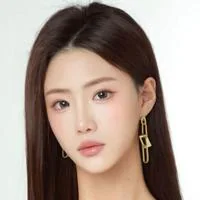 短劇演員蘭晶頭像