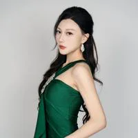 短剧演员李凤岩头像