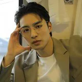 Li Qi Ge as Lu Fei profile photo