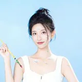 李雪瑩飾演王雯的演員頭像