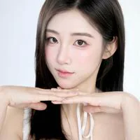 短剧演员李怡霄头像
