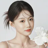 梁雯晶饰演杨栀言的演员头像