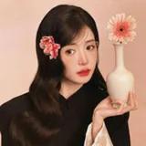 刘姝妤饰演许知意的演员头像