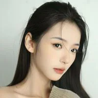 短劇演員邱卓雅頭像