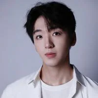 短剧演员荣先林头像