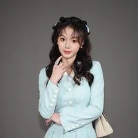 Tong Yi profile photo