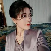 短劇演員王富貴兒頭像