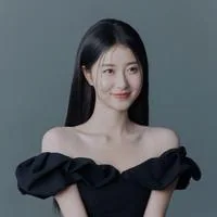 短劇演員魏靈堯頭像