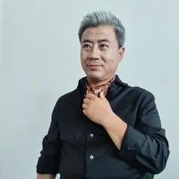 短劇演員信青友頭像