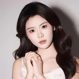 Xin Yu as Chu Wei Wei profile photo