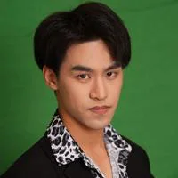 短剧演员闫启元头像