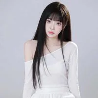 短劇演員閆儀倩頭像