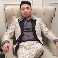 Yan Zi Long profile photo