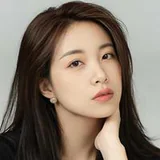 杨甜饰演姜璐璐的演员头像