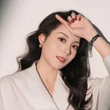 易馨饰演唐千兰的演员头像