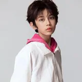 You Suo Fei as Shao Nian Qiao Ye profile photo