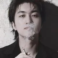 短剧演员渊下头像