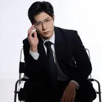 短劇演員張凡頭像