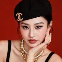 短剧演员张茜雅头像