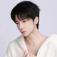 短剧演员赵唯头像