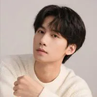 Zhou Yu profile photo