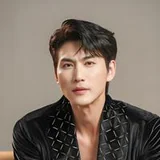 Zhou Zhen as Qin Feng profile photo