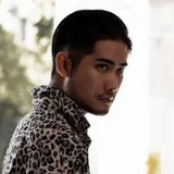 Zhu Wei Nan as Rong Jiu Yuan profile photo